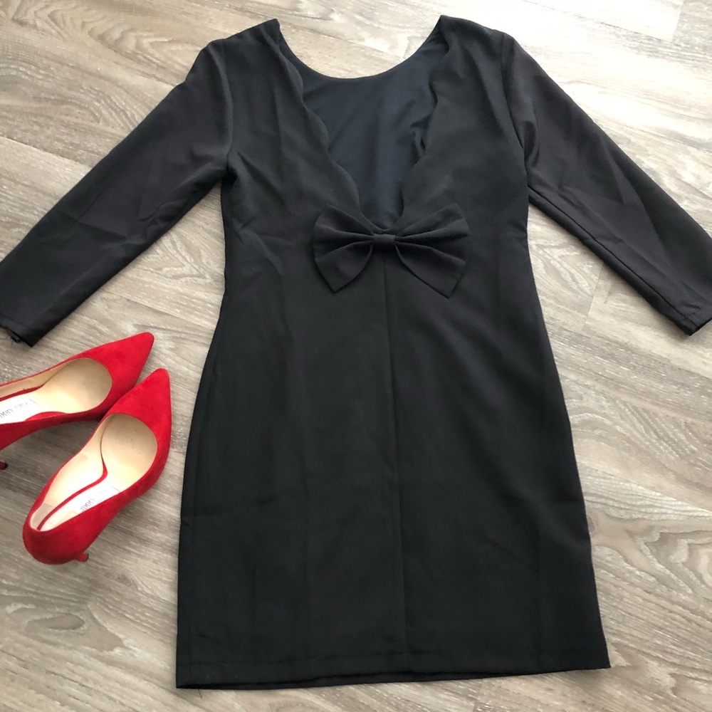 Adorable black cocktail dress